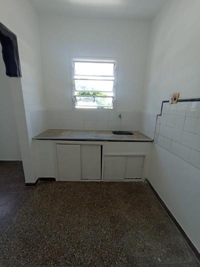 SE ALQUILA APARTAMENTO DE UNA HABITACION - ITUZAINGO