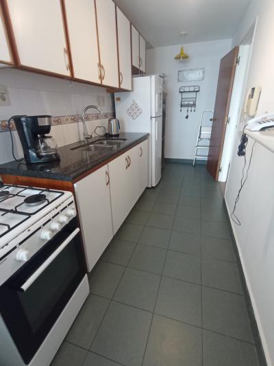 SE ALQUILA APARTAMENTO EN LAS TORRES NAUTICAS DE 2 HABITACIONES - PUERTO DEL BUCEO