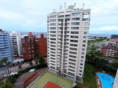 SE ALQUILA APARTAMENTO EN LAS TORRES NAUTICAS DE 2 HABITACIONES - PUERTO DEL BUCEO