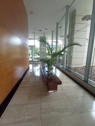 SE ALQUILA APARTAMENTO EN LAS TORRES NAUTICAS DE 2 HABITACIONES - PUERTO DEL BUCEO