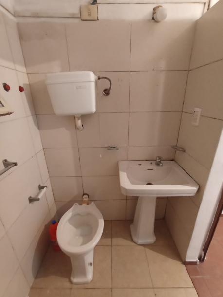 SE VENDE PADRÓN CON 3 UNIDADES- CAMOATI Y 20 DE FEBRERO-29