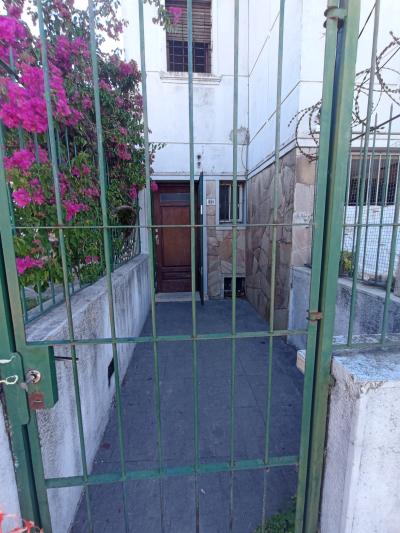 SE VENDE APARTAMENTO DE 2 DORMITORIOS