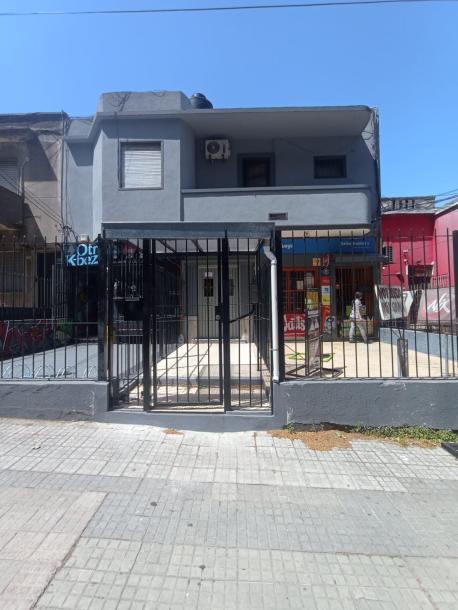 SE ALQUILA APARTAMENTO DE 2 DORMITORIOS - BUCEO-1