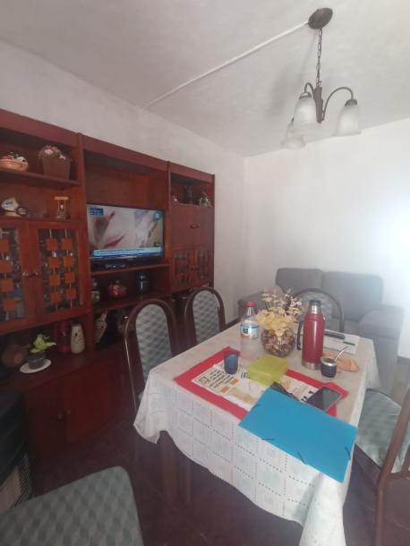 SE VENDE CASA 2 DORMITORIOS EN BARRIO ITUZAINGO-6