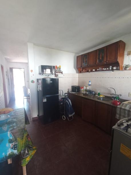 SE VENDE CASA 2 DORMITORIOS EN BARRIO ITUZAINGO-9