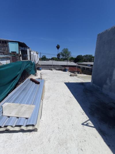 SE VENDE CASA 2 DORMITORIOS EN BARRIO ITUZAINGO