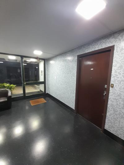 SE ALQUILA APARTAMENTO DE UN DORMITORIO - CENTRO