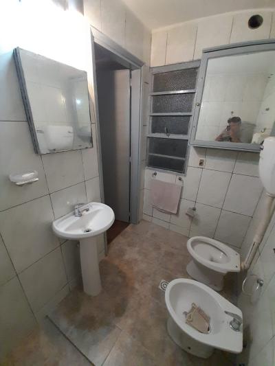 SE ALQUILA APARTAMENTO DE UN DORMITORIO - CENTRO