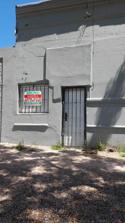 SE ALQUILA CASA DE 2 DORMITORIOS - ITUZAINGO