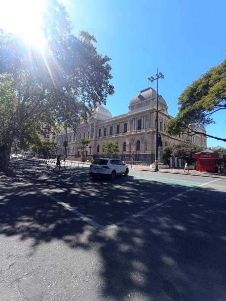 SE VENDE APARTAMENTO MONOAMBIENTE EN EL CENTRO DE MONTEVIDEO-2