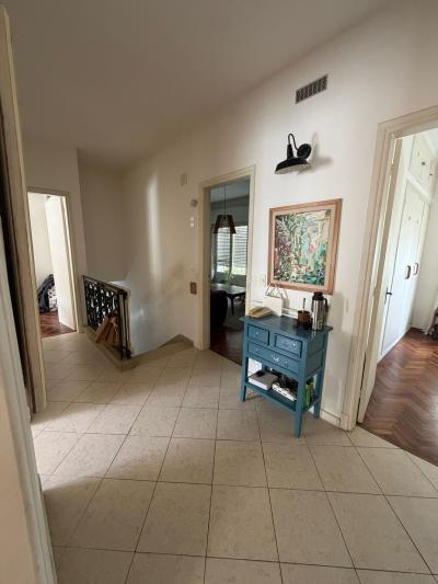 SE VENDE HERMOSA CASA 4 DORMITORIOS EN MALVIN