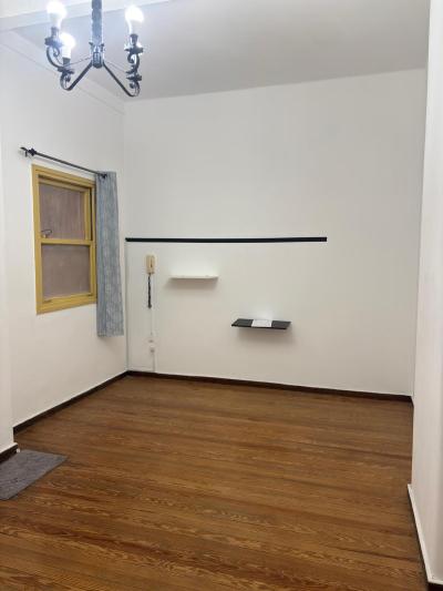 SE ALQUILA OFICINA EN EL CENTRO