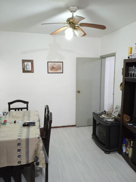 SE VENDE CASA 2 DORMITORIOS EN JARDINES DEL HIPODROMO-7