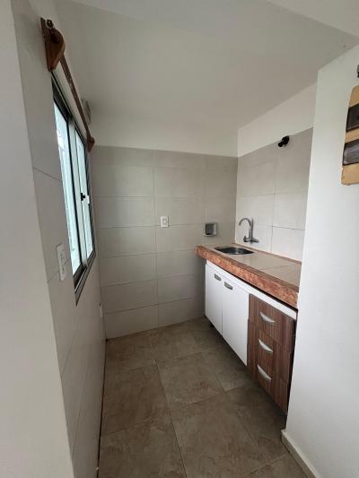 SE ALQUILA APARTAMENTO DE 2 HABITACIONES - LA UNION