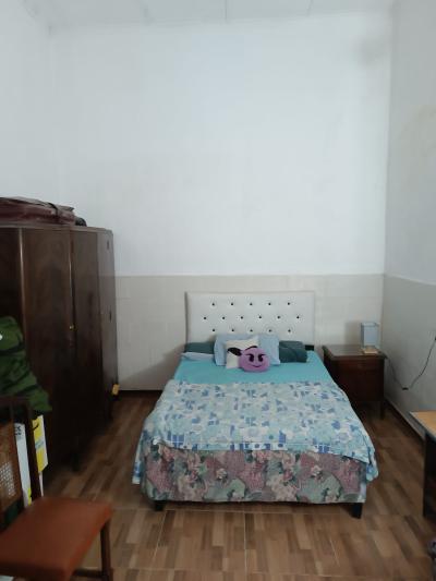 SE VENDE CASA 3 DORMITORIOS EN LA BLANQUEADA