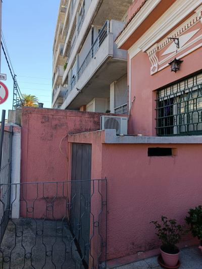 SE VENDE CASA 3 DORMITORIOS EN LA BLANQUEADA