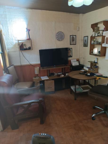 SE VENDE CASA 2 DORMITORIOS CON GARAJE Y CONSULTORIO INDEPENDIENTE - LA UNIÓN / VILLA ESPAÑOLA-14