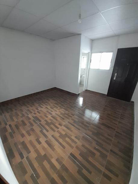 SE ALQUILA APARTAMENTO DE UNA HABITACION - AIRES PUROS-3