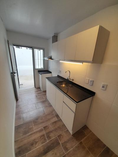 SE ALQUILA APARTAMENTO DE UNA HABITACION - MAROÑAS