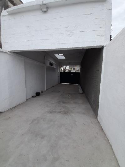 SE ALQUILA APARTAMENTO DE UNA HABITACION - MAROÑAS