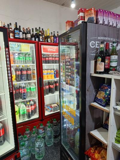 SE VENDE LOCAL COMERCIAL EN COMPLEJO MALVIN ALTO
