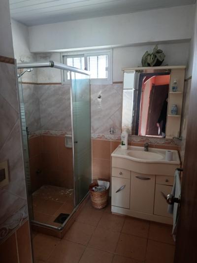 SE VENDE PADRÓN CON 3 UNIDADES- CAMOATI Y 20 DE FEBRERO