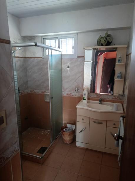 SE VENDE PADRÓN CON 3 UNIDADES- CAMOATI Y 20 DE FEBRERO-11