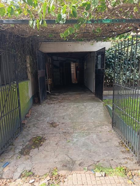 SE VENDE PADRÓN CON 3 UNIDADES- CAMOATI Y 20 DE FEBRERO-19