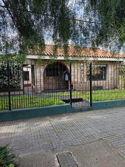SE VENDE PADRÓN CON 3 UNIDADES- CAMOATI Y 20 DE FEBRERO