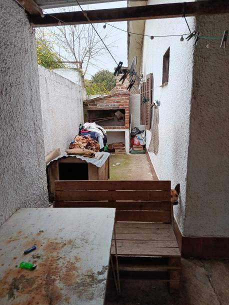 SE VENDE CASA 3 DORMITORIOS Y TERRENO ANEXO CON GRAN POTENCIAL-17