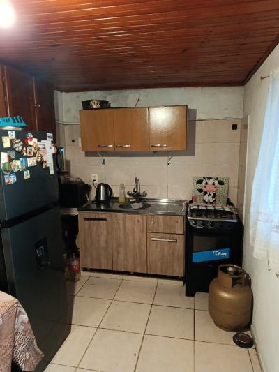 SE VENDE CASA 3 DORMITORIOS Y TERRENO ANEXO CON GRAN POTENCIAL