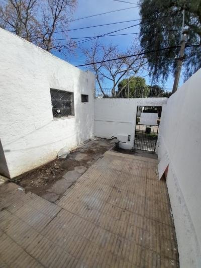 SE ALQUILA APARTAMENTO DE 3 HABITACIONES - BELLA ITALIA