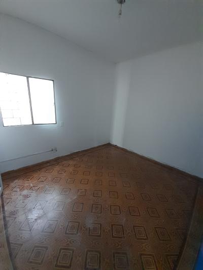 SE ALQUILA APARTAMENTO DE 3 HABITACIONES - BELLA ITALIA