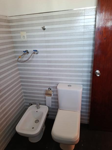 SE VENDE 2 PROPIEDADES EN UN MISMO PADRÓN C/ GARAJE Y DEPÓSITO (VILLA ESPAÑOLA / LA UNIÓN)-37