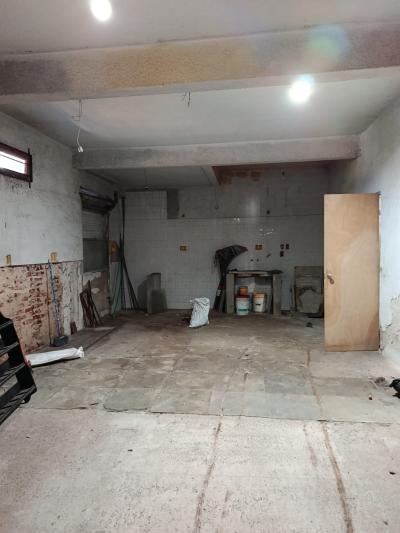 SE VENDE 2 PROPIEDADES EN UN MISMO PADRÓN C/ GARAJE Y DEPÓSITO (VILLA ESPAÑOLA / LA UNIÓN)