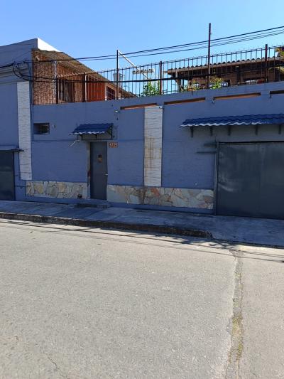 SE VENDE 2 PROPIEDADES EN UN MISMO PADRÓN C/ GARAJE Y DEPÓSITO (VILLA ESPAÑOLA / LA UNIÓN)