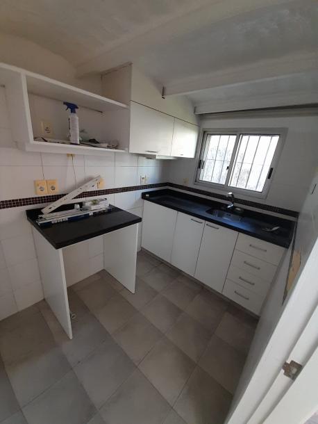 SE ALQUILA APARTAMENTO DE UNA HBAITACION - PARQUE RODO-5