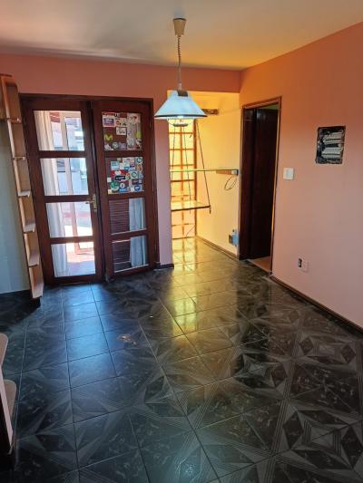 SE VENDE 2 PROPIEDADES EN UN MISMO PADRÓN C/ GARAJE Y DEPÓSITO (VILLA ESPAÑOLA / LA UNIÓN)