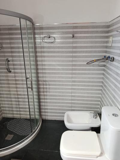 SE VENDE 2 PROPIEDADES EN UN MISMO PADRÓN C/ GARAJE Y DEPÓSITO (VILLA ESPAÑOLA / LA UNIÓN)