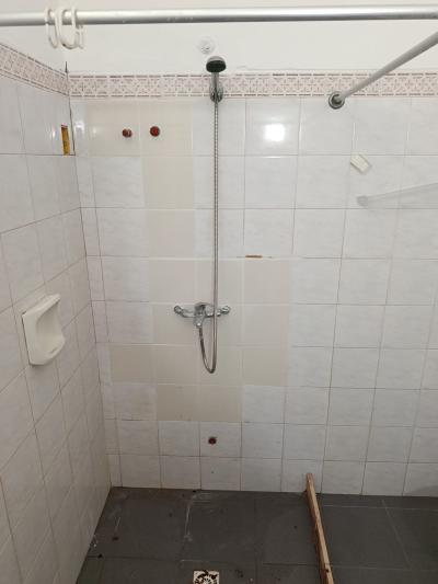 SE VENDE 2 PROPIEDADES EN UN MISMO PADRÓN C/ GARAJE Y DEPÓSITO (VILLA ESPAÑOLA / LA UNIÓN)