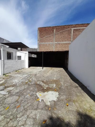 SE ALQUILA CASA DE 2 DORMITORIOS - MALVIN ALTO