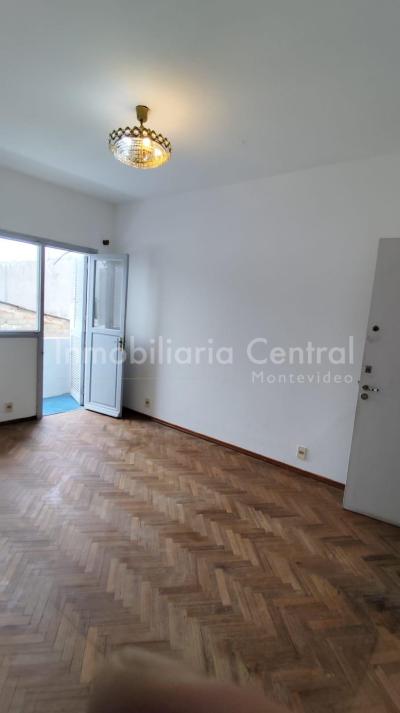 ***RESERVADO// Alquiler Buceo 1 dormitorio sobre Av. Ramón Anador