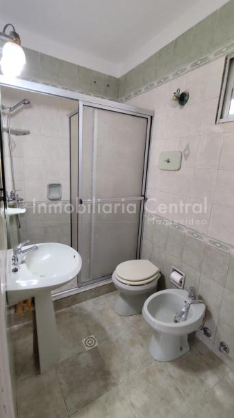 ***RESERVADO// Alquiler Buceo 1 dormitorio sobre Av. Ramón Anador-14