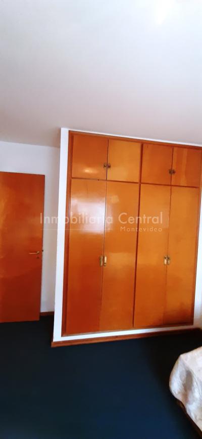 Gran planta sobre avenida a metros del Puertito del Buceo - OPORTUNIDAD -