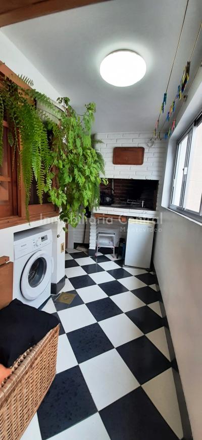 Gran planta sobre avenida a metros del Puertito del Buceo - OPORTUNIDAD -