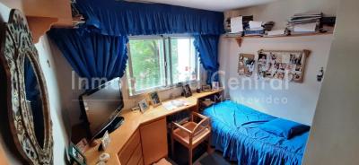 Gran planta sobre avenida a metros del Puertito del Buceo - OPORTUNIDAD -