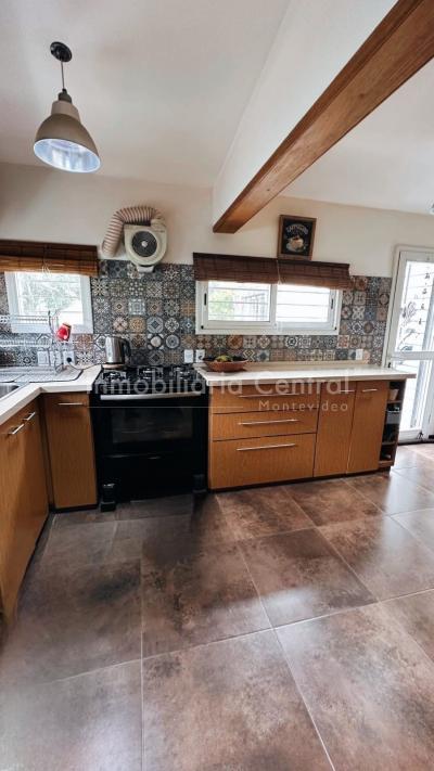 VENDIDO // Oportunidad en Parque Carrasco/Shangrilá lado SUR - 650mts casa y parque