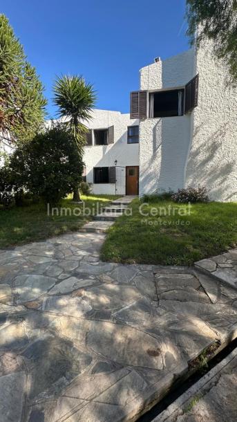 RESERVADA!/ Oportunidad en Punta Gorda, cooperativa 4 dorm-1