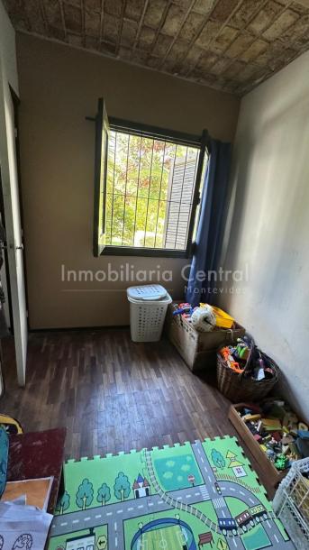 RESERVADA!/ Oportunidad en Punta Gorda, cooperativa 4 dorm-15