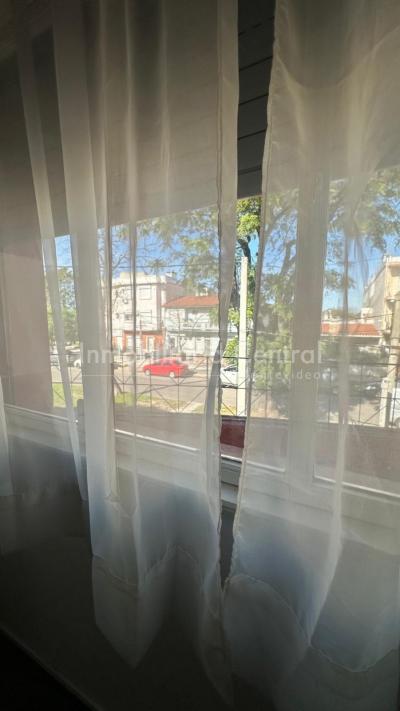 VENDIDO/ Oportunidad en Malvin, casa en ph independiente